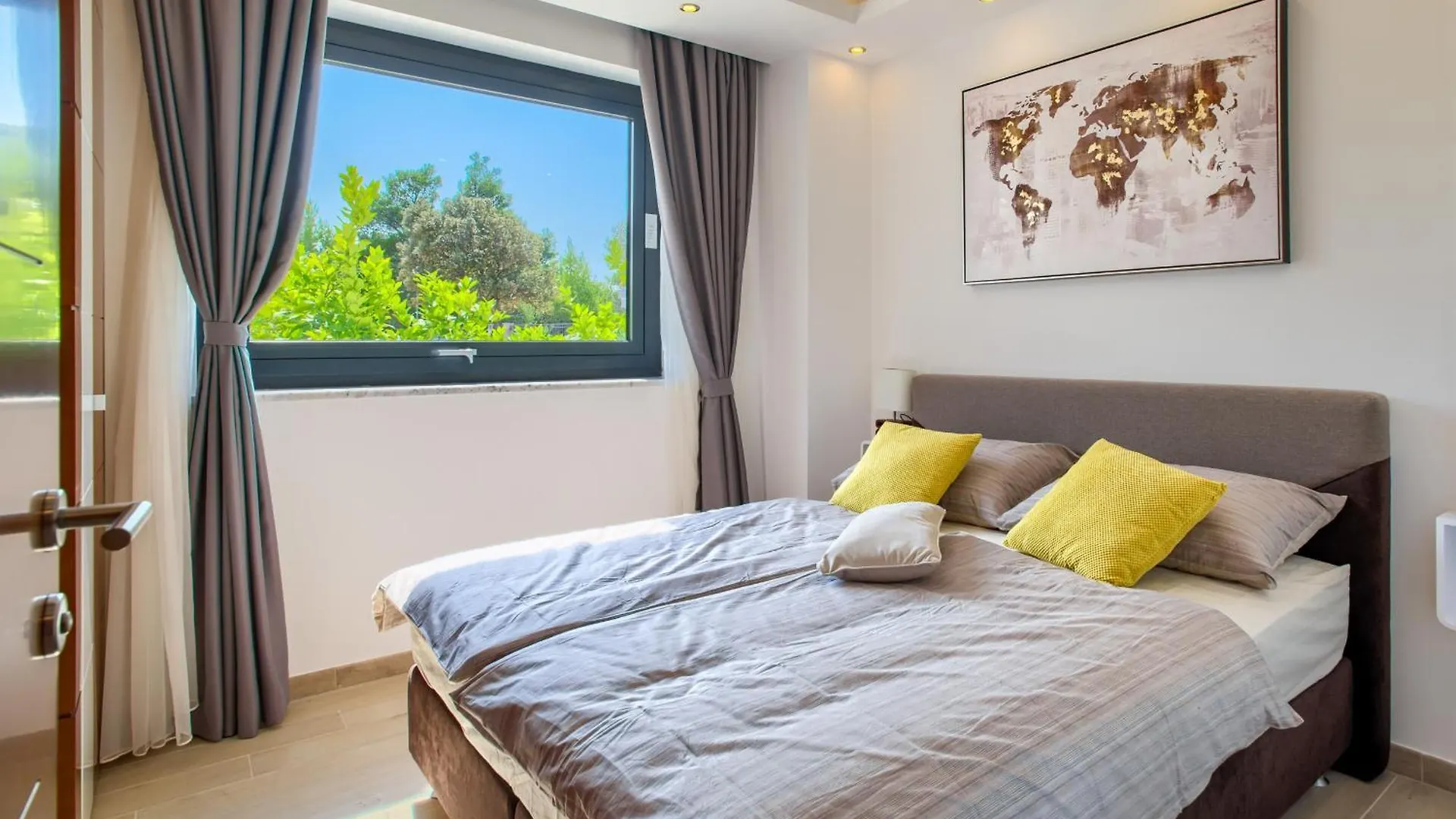 Beautiful Villa Tamaria With Heated Pool Zaton  Croatia