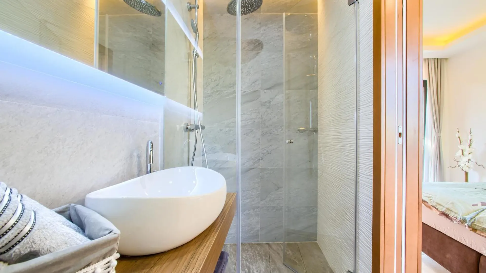 Beautiful Villa Tamaria With Heated Pool Zaton