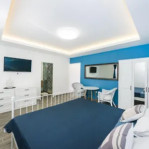  Apartment Martin